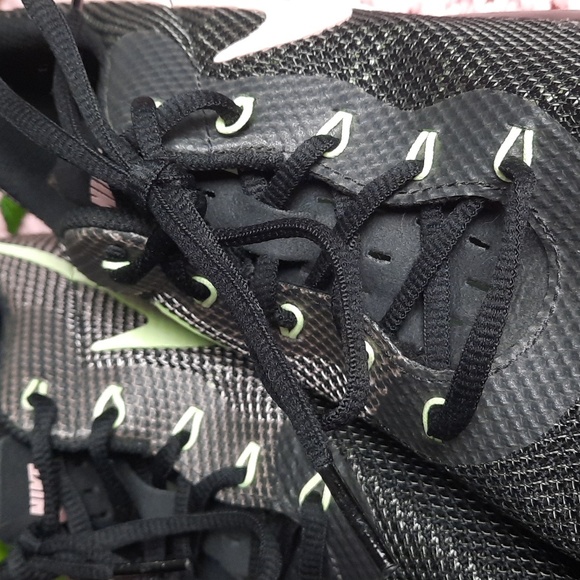 Nike Women's Tanjun Racer Runner Shoes - Picture 8 of 9